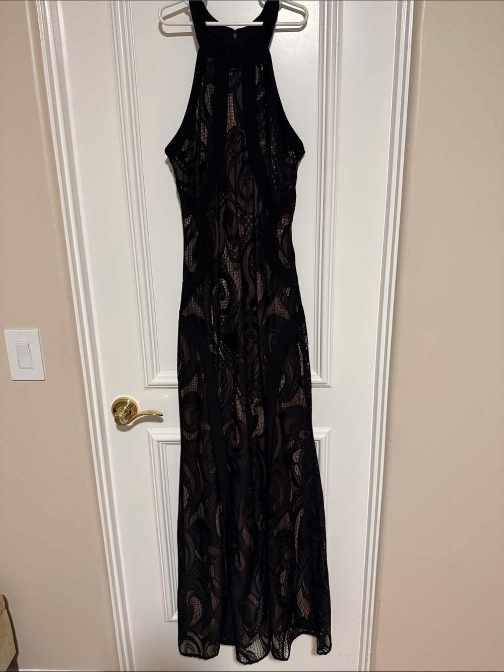 Sleeveless Black Lace Maxi Dress with Halter Neck